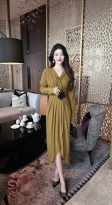 【现货】法式气质2023秋新款名媛小香风鱼尾过膝连衣裙赫本风裙子