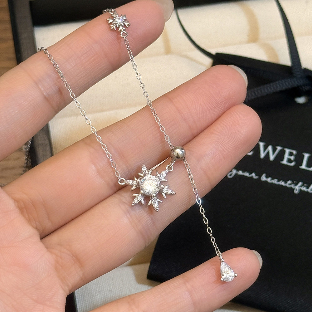 S925纯银满天星雪花项链高级感气质精致轻奢小众设计百搭简约项链