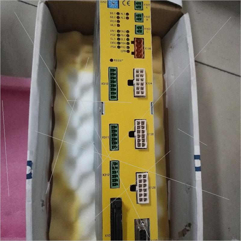 议价COMAU柯马机器人控制器 C5G-SDM2 CR17430081 1505DD332