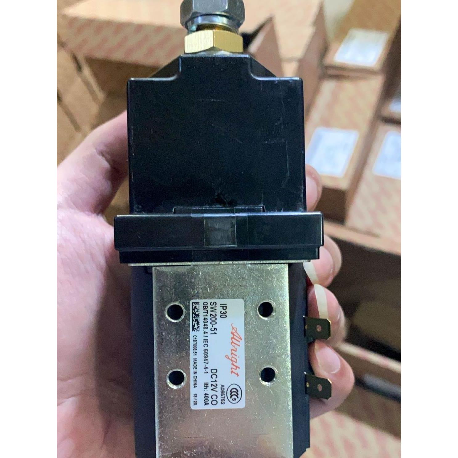 议价SW200-583 80V英国Albright接触器SW200-51 DC12V 400A