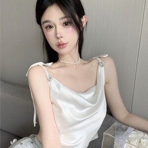 网红直播衣服主播服装上镜性感不规则吊带荡领背心女夏辣妹短上衣