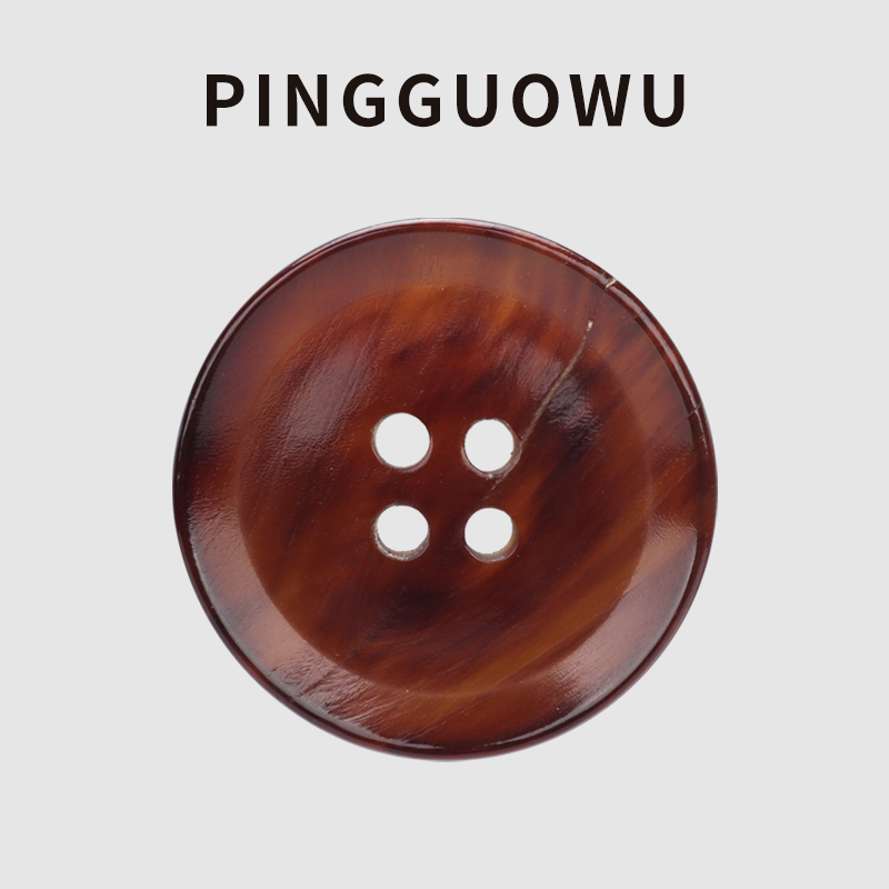 满300减30天然黑水牛角纽扣