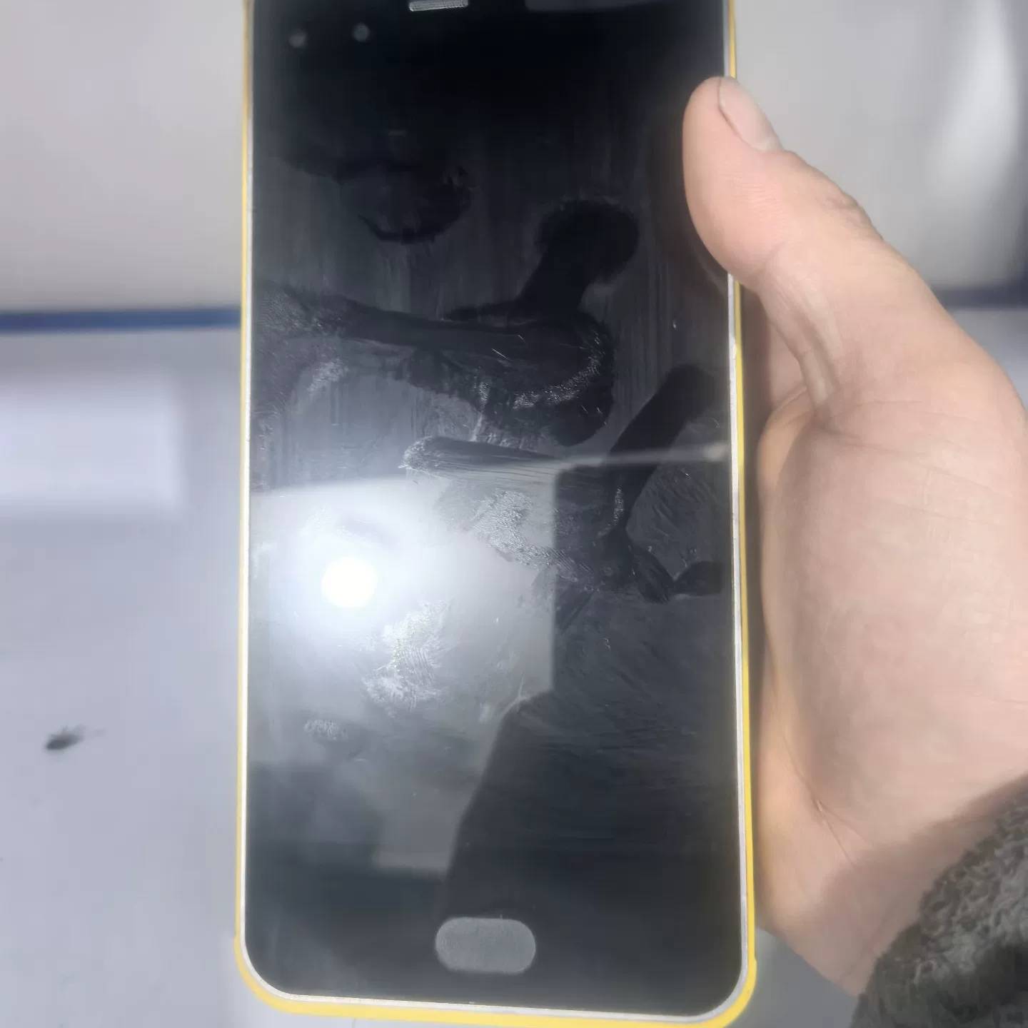 可维修黄色黑边工业级PDA，实物图拍摄成色不错 需要带走议价