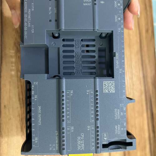 维修T0262，6ES7 215-1AF40-0XB0，西门子外壳议价