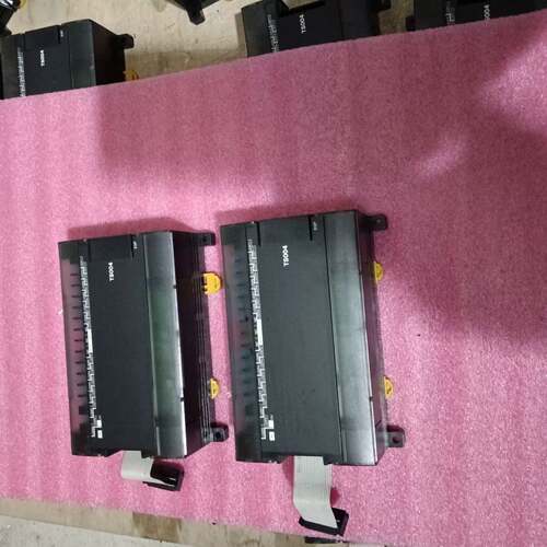 维修CP1W-TS004 ，，，16，，，欧姆龙温度控制模块实物如图成?