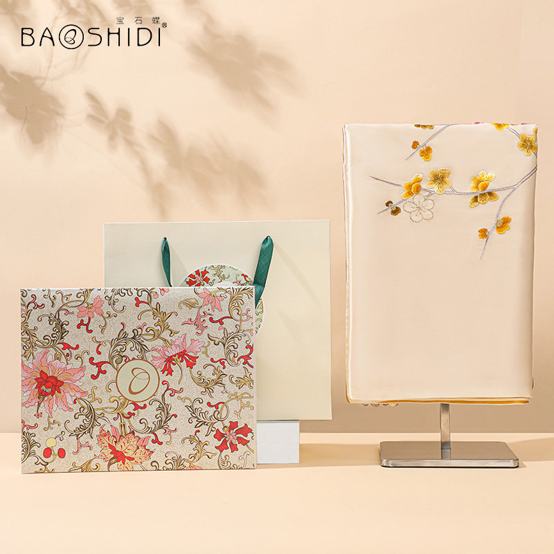 宝石蝶高档苏州丝绸围巾礼盒套装真丝苏绣丝巾送妈妈旗袍大披肩