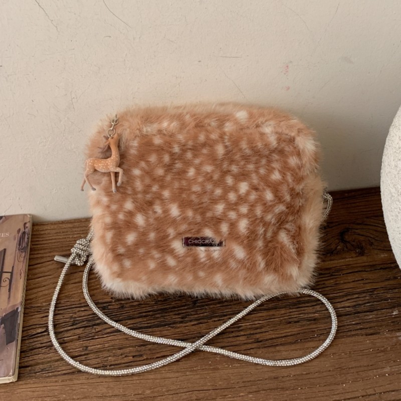 秋冬季高级感小众手机斜挎小包包女2025新款棕色单肩毛绒毛毛包潮