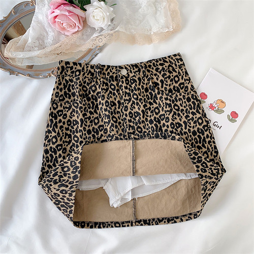 Real shooting super fire versatile personality thin leopard a-word Hip Wrap short skirt in fashion