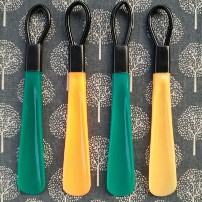 STAINLESS STEEL SHOEHORN METAL SHOEHORN SLIPPER SHOELACE DEVICE CAN BE HUNG ELONGATED SHOEHORN NON-BENDING SHOEHORN WHOLE
