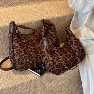 美拉德豹纹小包包女2025新款复古麂皮绒托特包秋冬百搭链条斜挎包