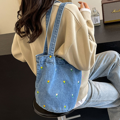 牛仔布水桶大容量包包女2025新款春夏可斜挎百搭手提包上课通勤包