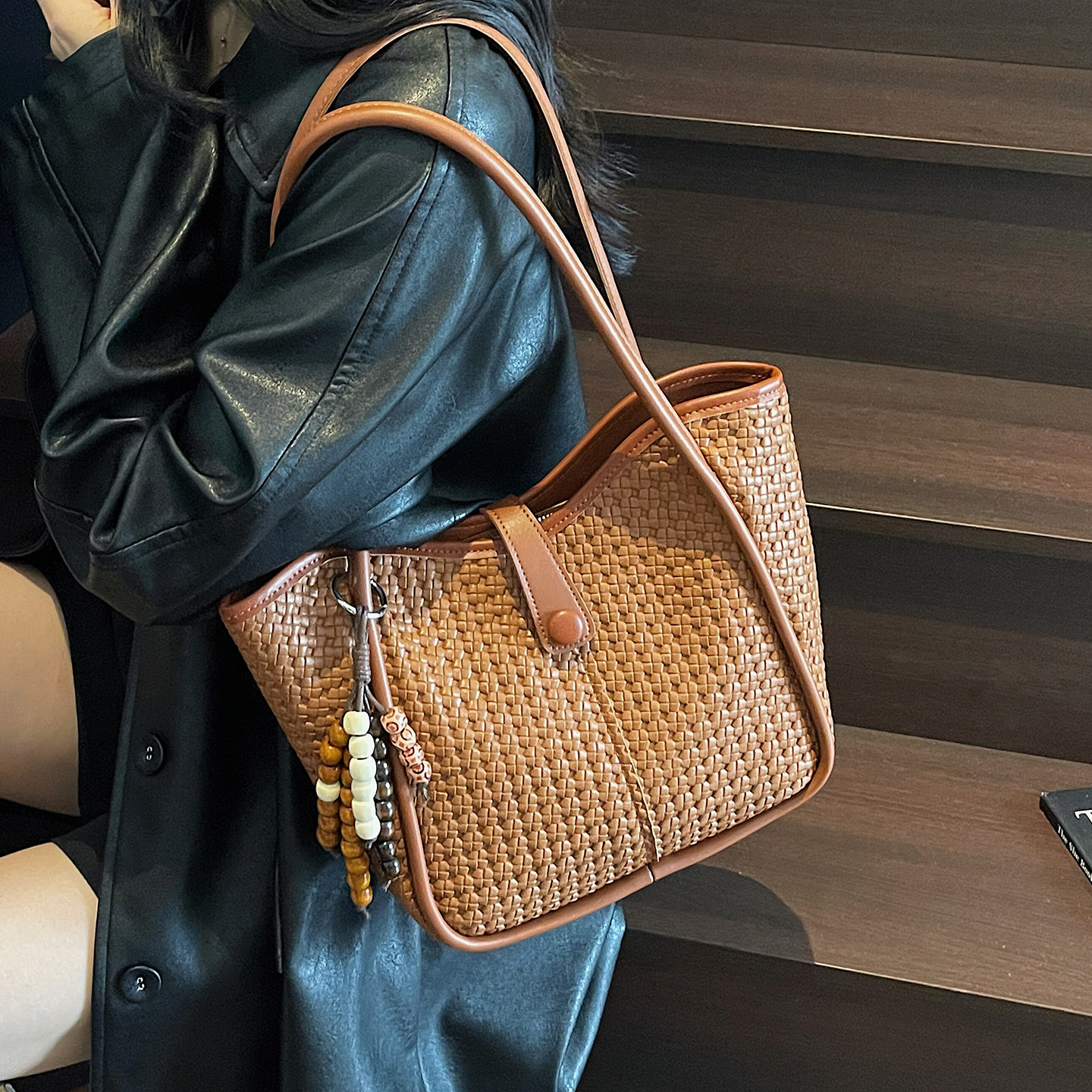 质感编织纹大包包女2025新款时尚菜篮子托特包夏季质感通勤腋下包,箱包皮具/热销女包/男包,托特包,淘宝优惠券,粉丝福利购,淘宝优惠卷