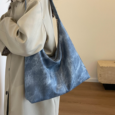 时尚百搭牛仔托特大包包