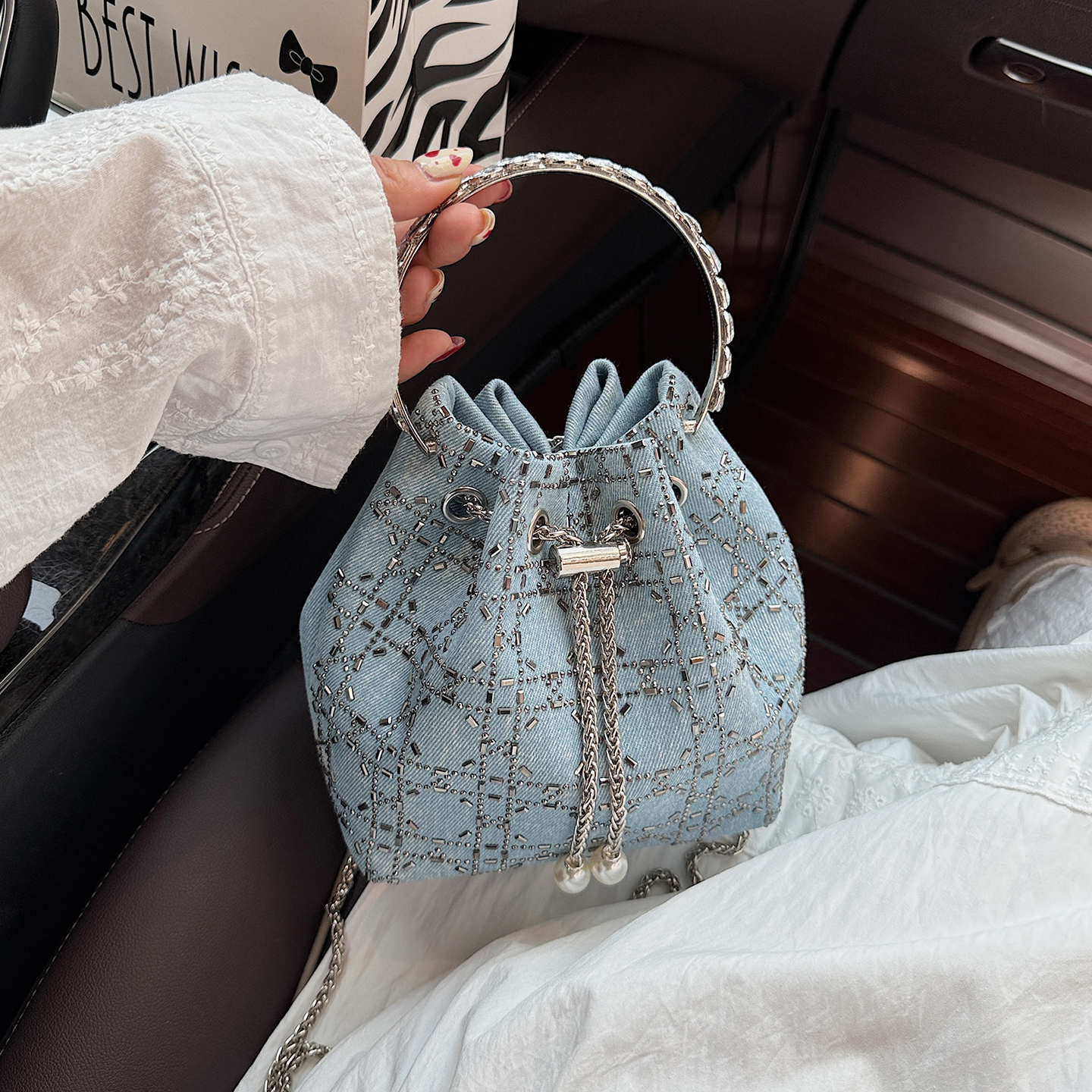 牛仔亮钻小包包女2025新款时尚褶皱手提水桶包夏季百搭链条斜挎包