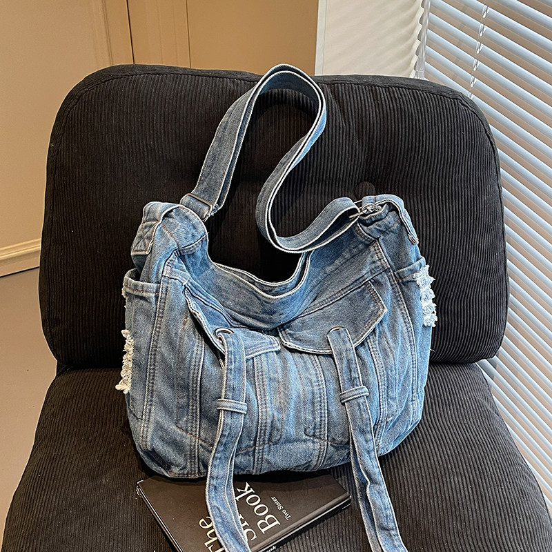 水洗牛仔布大包包女2025新款时尚通勤托特包夏季工装风单肩斜挎包,箱包皮具/热销女包/男包,托特包,淘宝优惠券,粉丝福利购,淘宝优惠卷