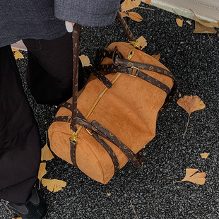 大容量麂皮包包女2025新款磨砂通勤大包托特包秋冬流行复古斜挎包