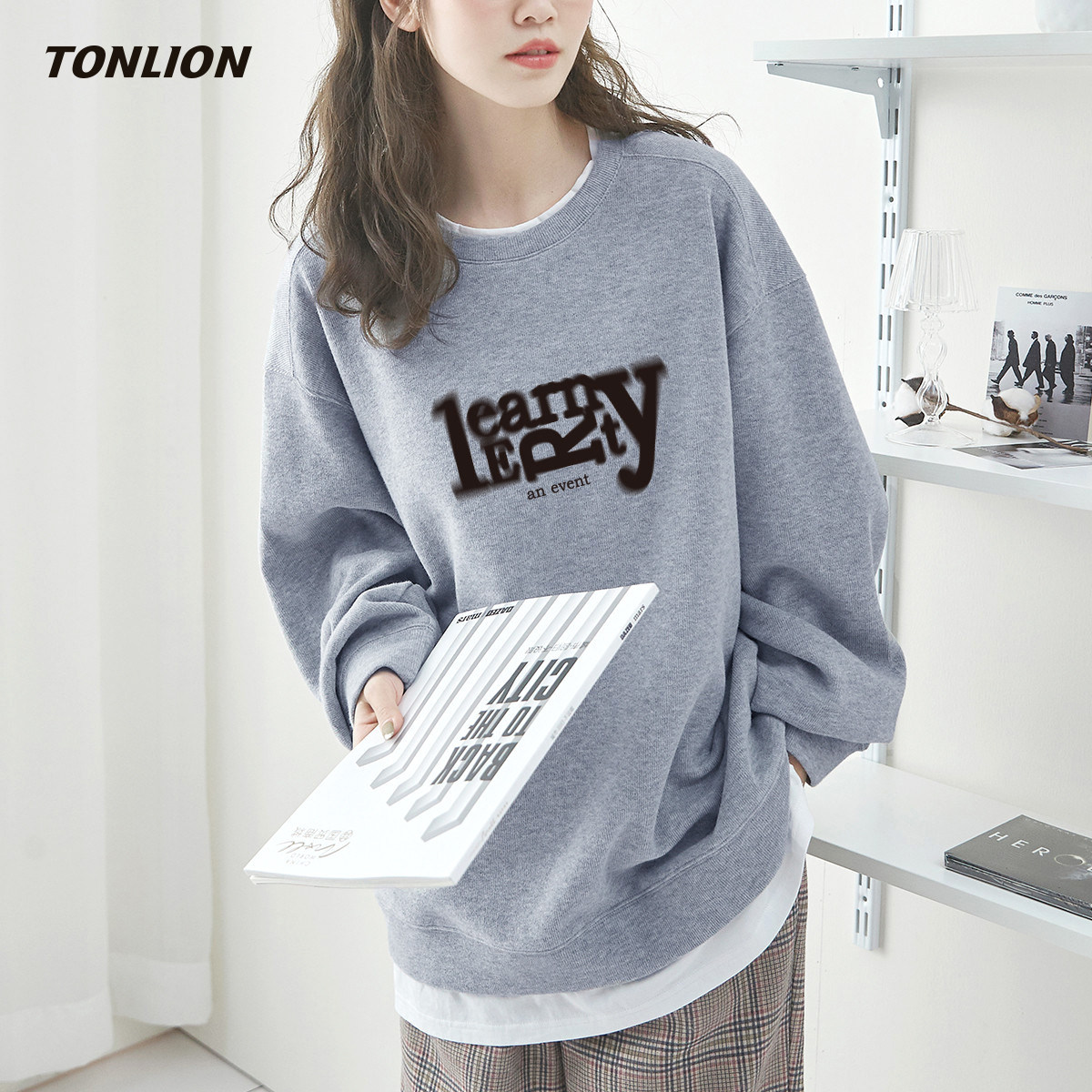 唐狮灰色圆领卫衣女2025秋冬新款韩版字母印花宽松慵懒风套头上衣