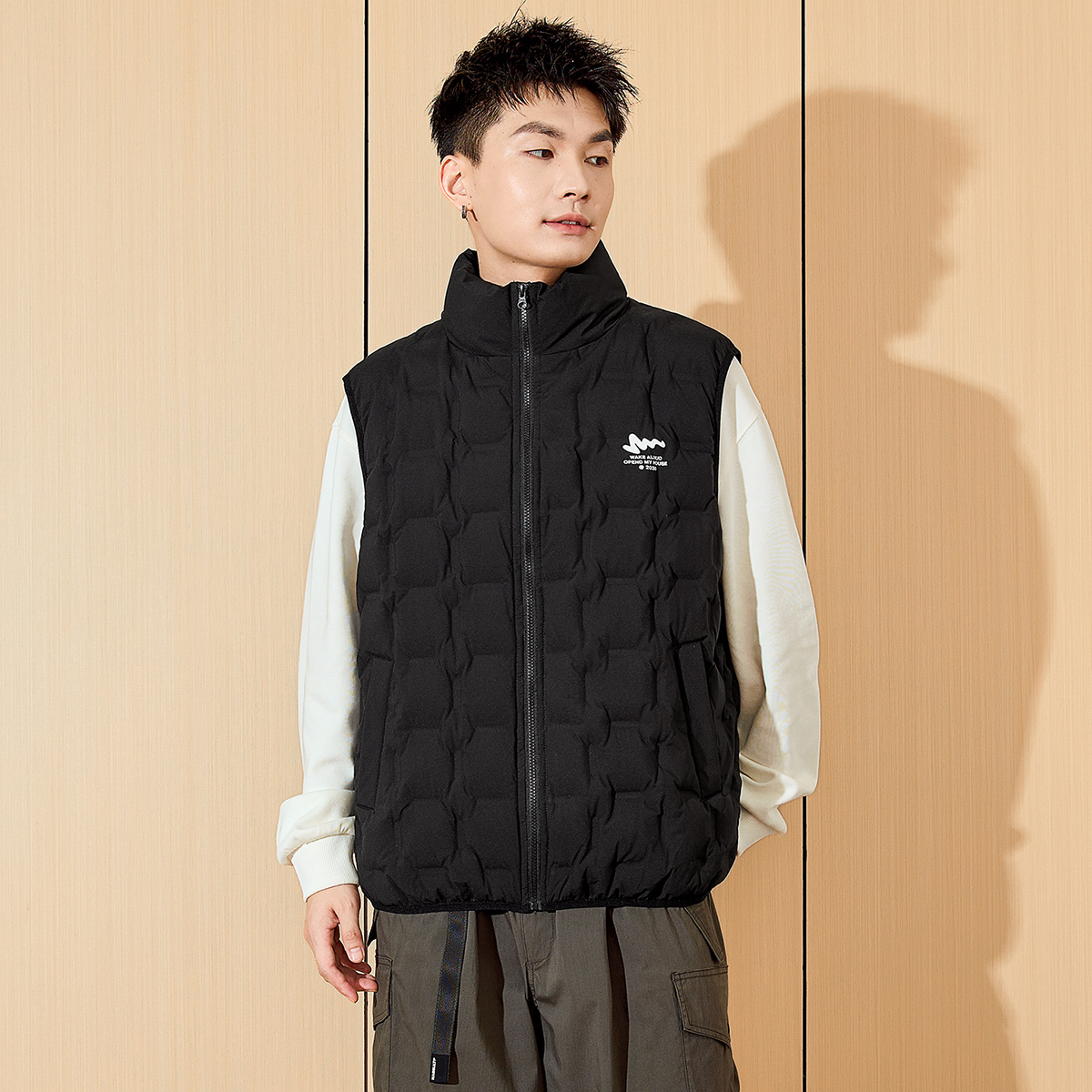 唐狮羽绒马甲男2025春季新款立领羽绒服男士宽松短款外穿加厚背心