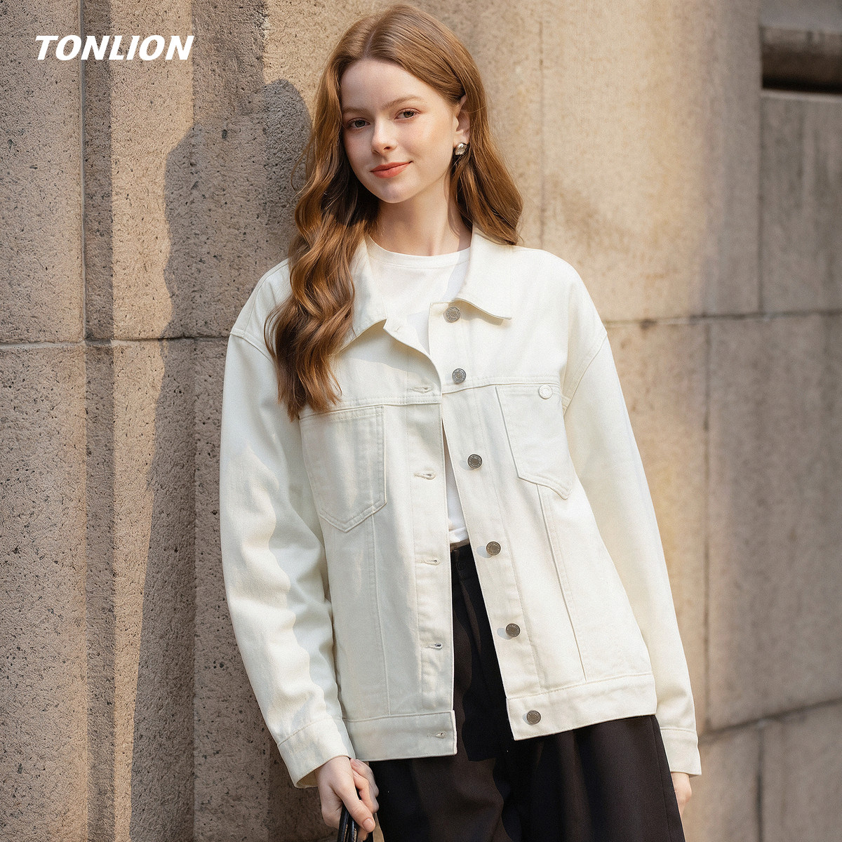 唐狮白色牛仔外套女2026春季新款通勤翻领宽松设计感短款夹克上衣