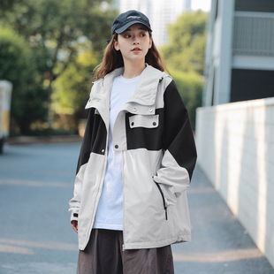 唐狮工装休闲外套女款2026春季新款撞色拼接宽松连帽冲锋少年上衣