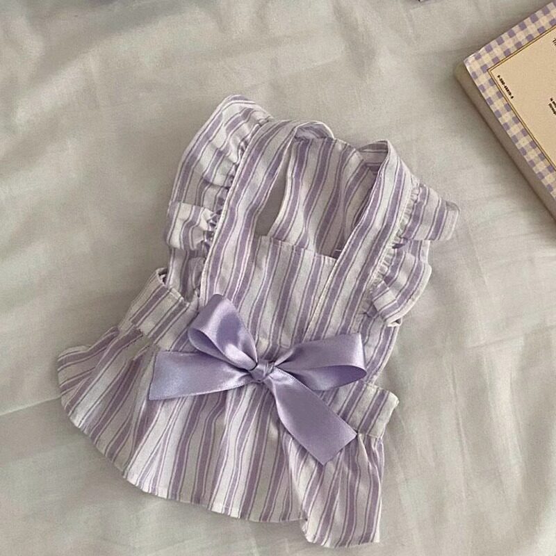 狗狗春夏季公主风可爱小飞袖条纹狗宠物服装/雨衣