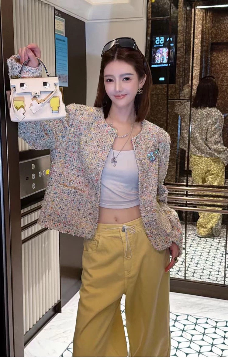 彩点杂色粗花呢羊毛小香外套手工立体法绣钉花圆领短轻奢外搭上衣