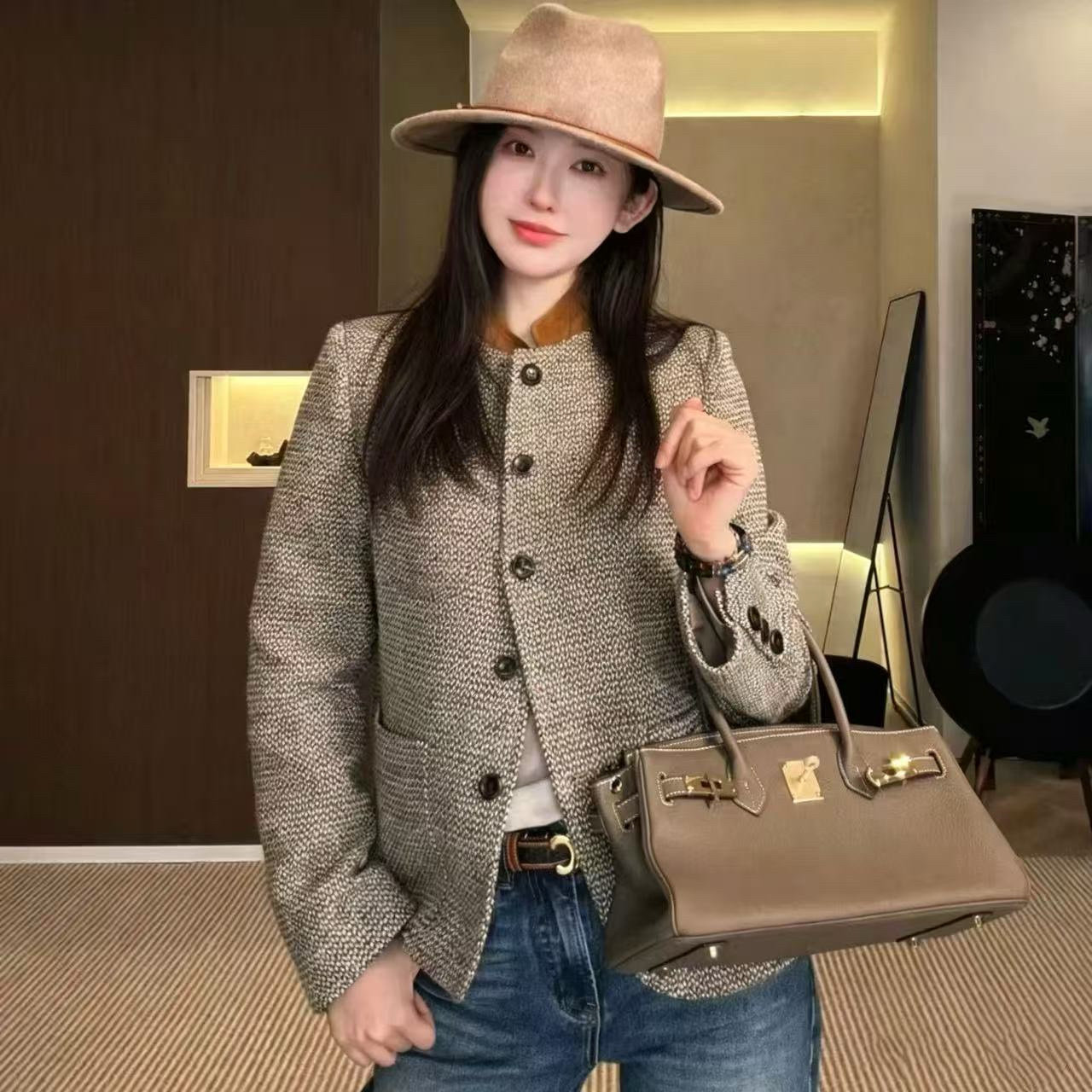 老钱风羊毛外套女复古丝绒撞色领粗花呢单排扣通勤气质圆领短上衣