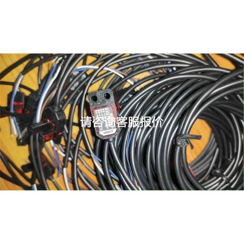 IL-1000基恩士位移传感器放大器 全新原包装现货 正品议价议