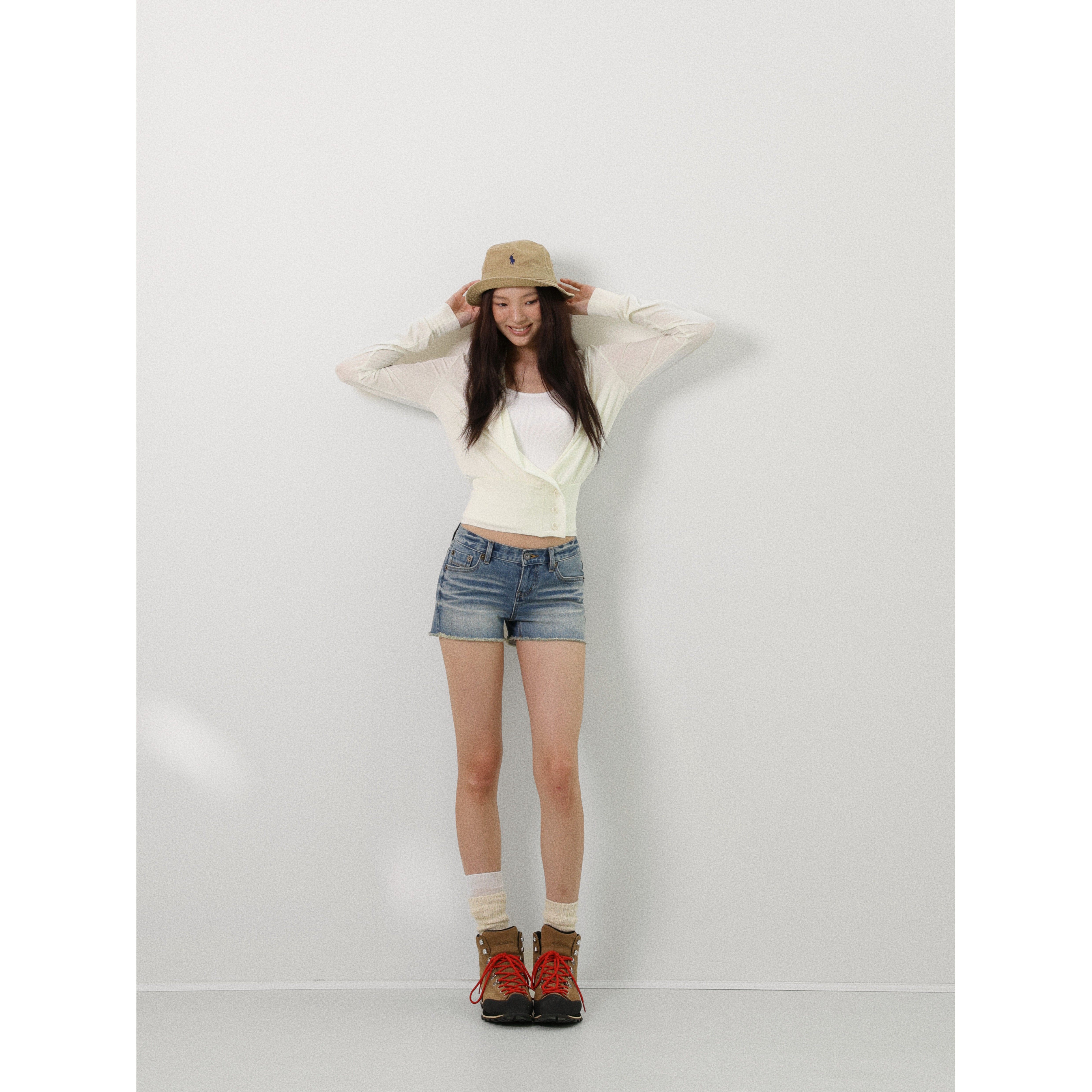 FOT2026春夏 手工猫须纹路水洗低腰低弹紧身可翻边毛边牛仔裤短裤