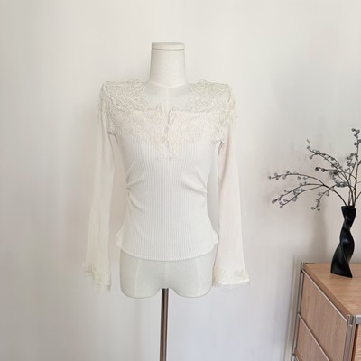 重工立体钩花蕾丝拼接长袖T恤