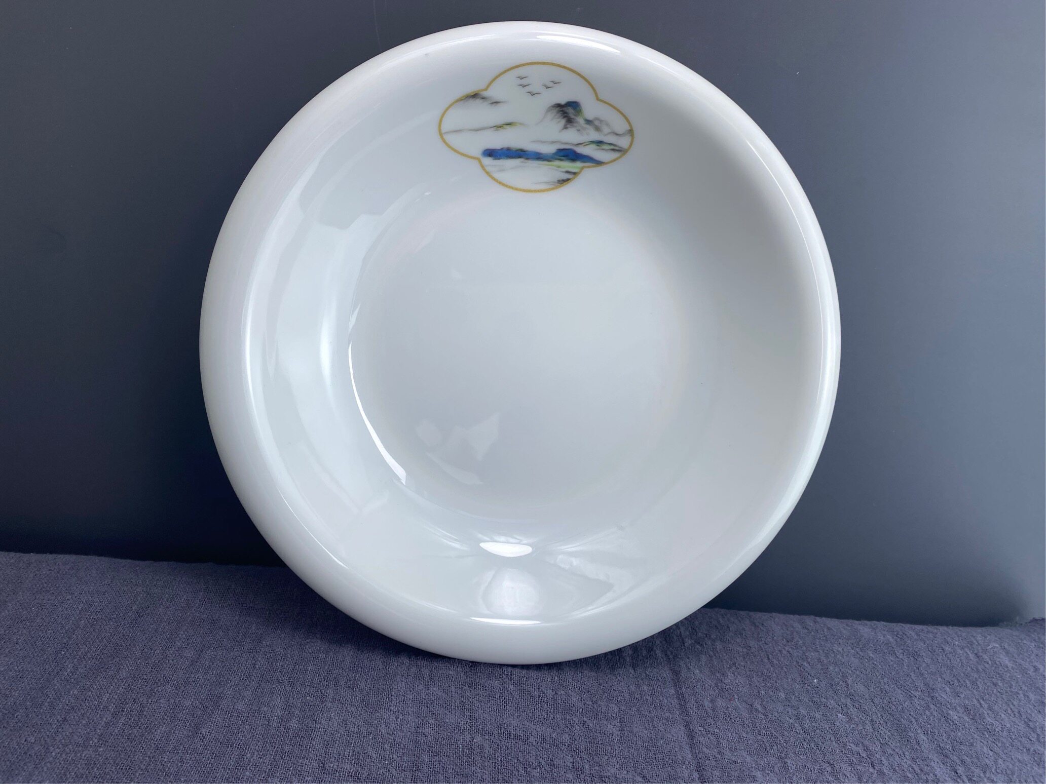 密胺盘子仿瓷酒店大圆盘餐厅塑料圆形菜盘自助餐盘子商用凉菜盘