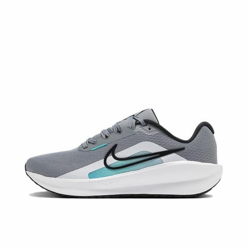 耐克Nike灰白舒适休闲跑步鞋
