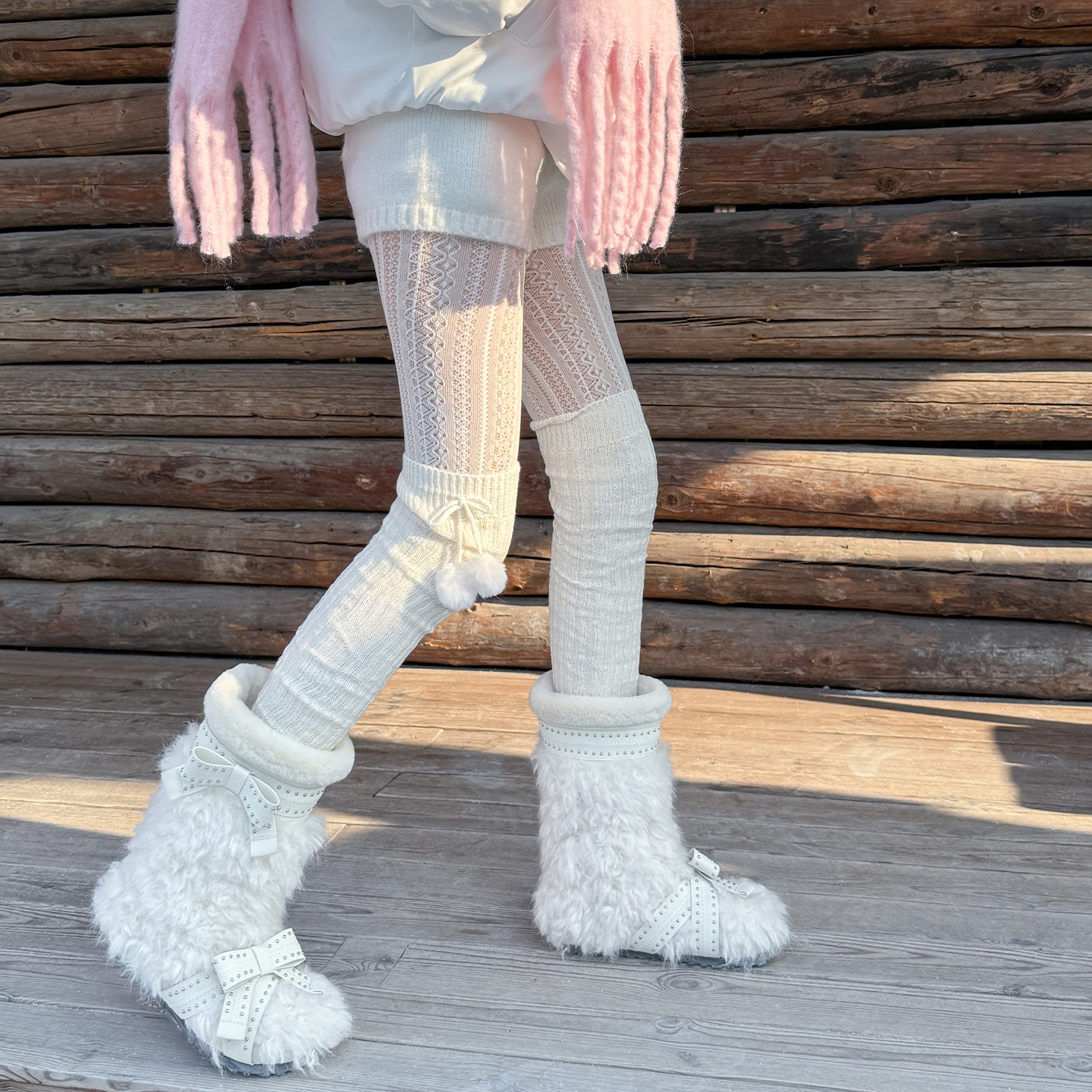 可爱蝴蝶结毛毛雪地靴女2025冬季新款加绒加厚保暖中筒棉靴防滑