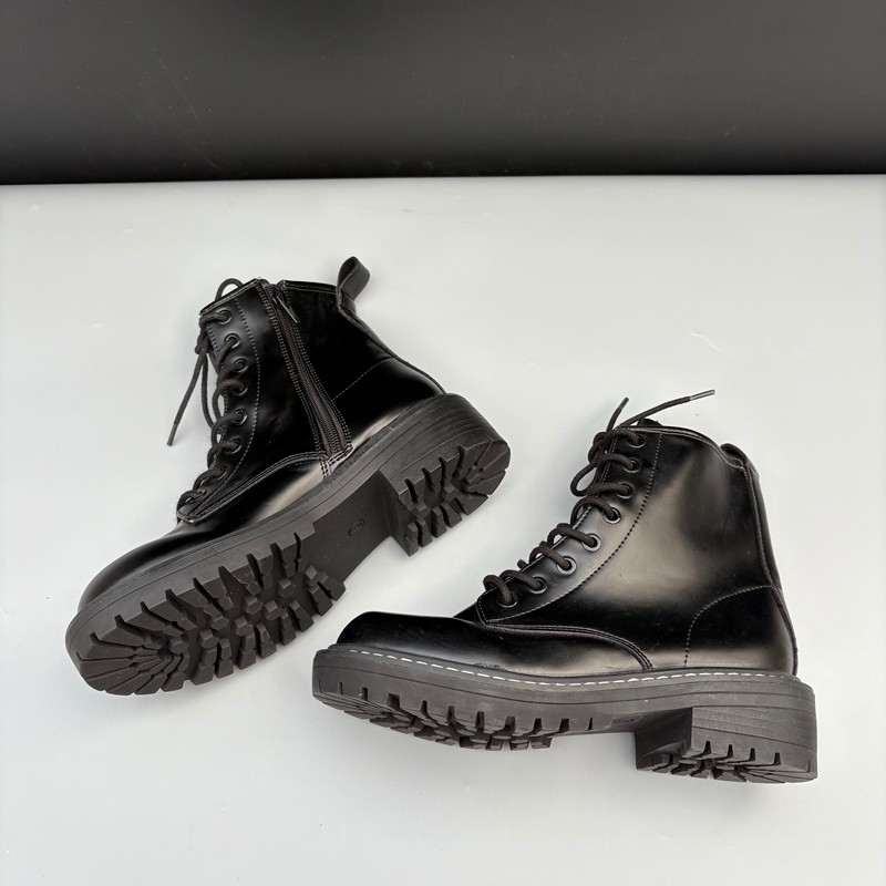 冬季英伦黑色厚底显瘦女马丁靴