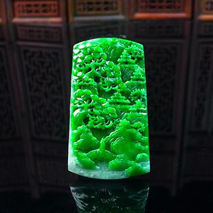 缅甸天然翡翠A货满绿山水玉石 有山有水有贵人 阳绿翡翠山水吊坠