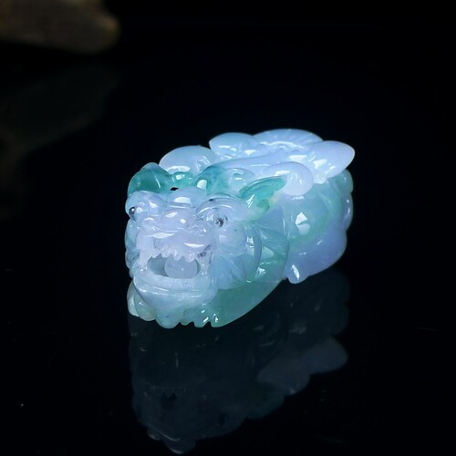 缅甸天然翡翠A货浅绿貔貅玉石