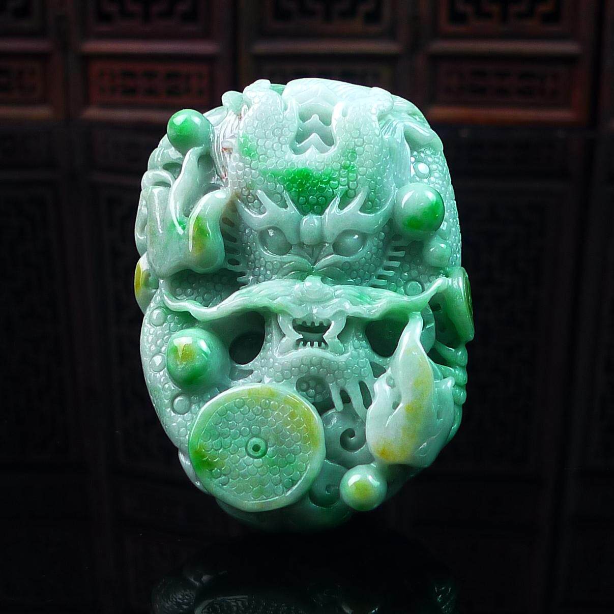 黄加绿龙牌天然翡翠飘阳绿玉石