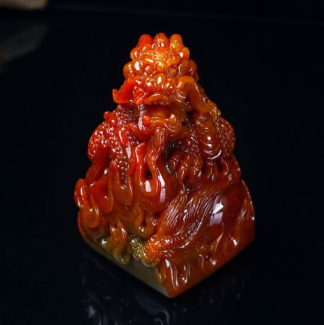缅甸翡翠A货精雕红龙印章玉石