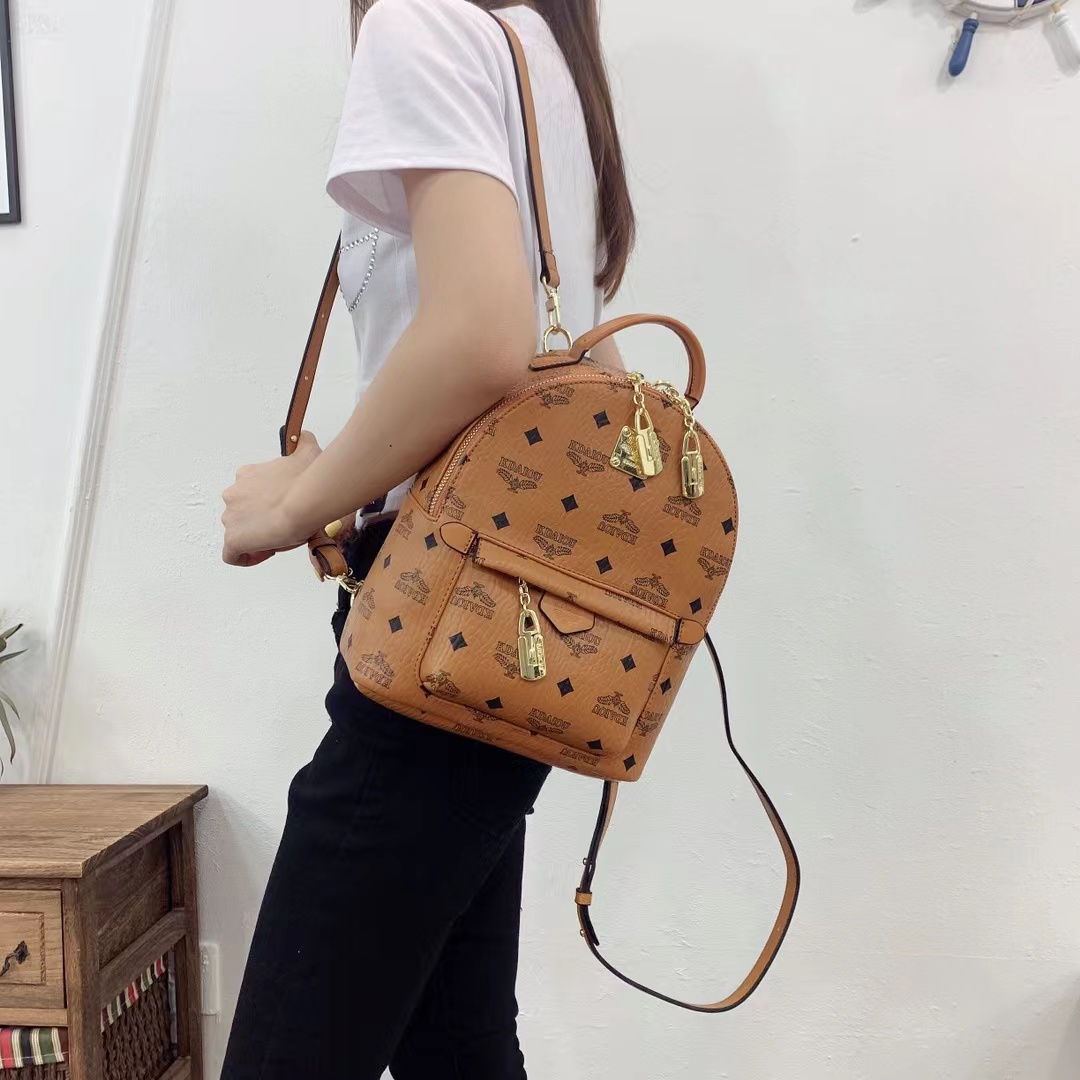 Kadiou凯狄欧女士双肩包通勤女士