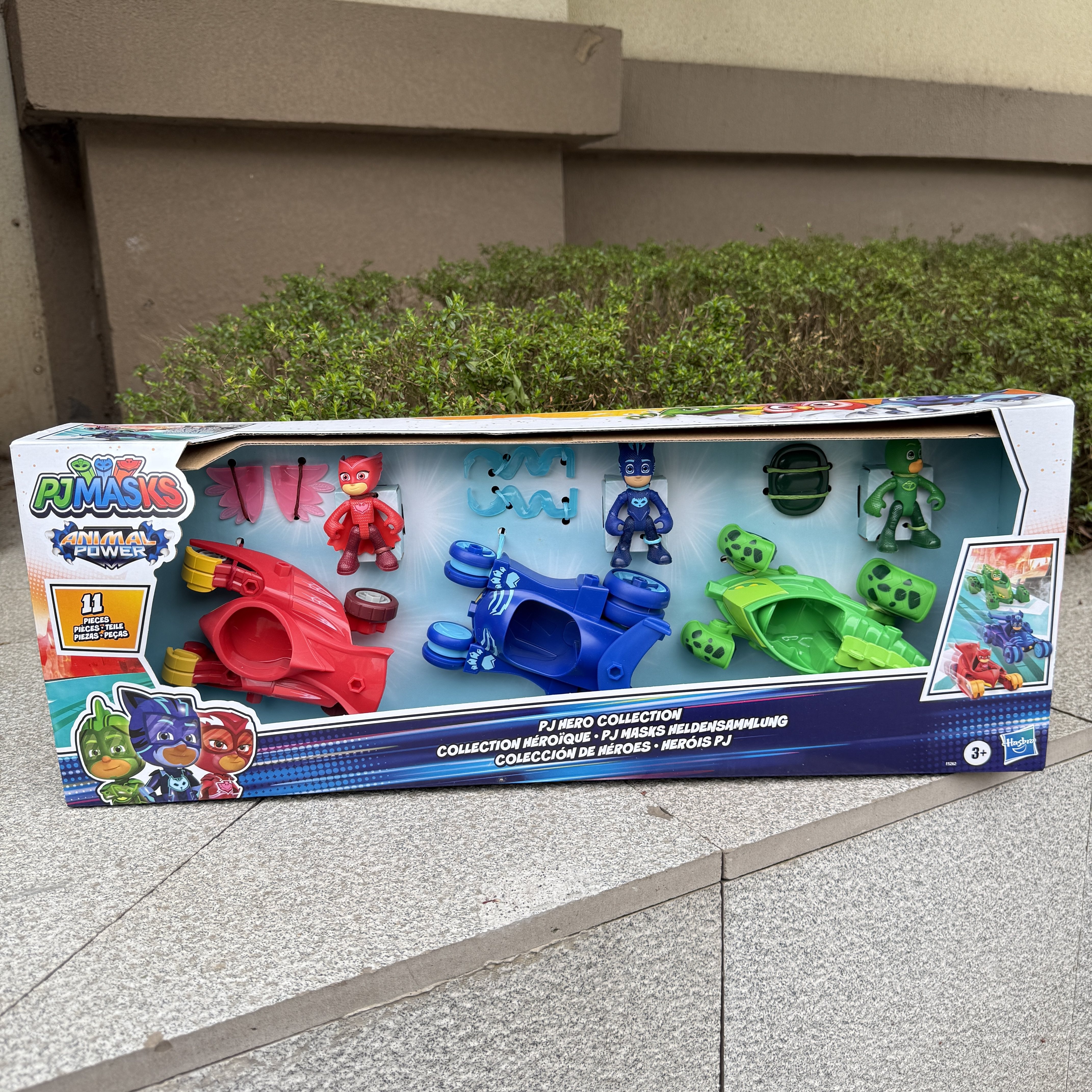 孩之宝睡衣小英雄英雄收藏套装战车男孩惯性滑行玩具PJMASKS正版