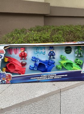 孩之宝睡衣小英雄英雄收藏套装战车男孩惯性滑行玩具PJMASKS正版
