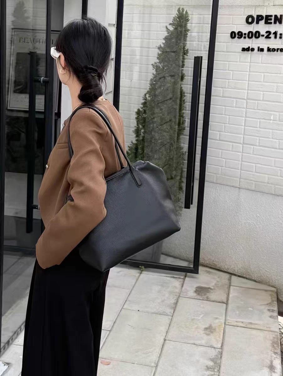 小众轻奢极简风 女土头层togo牛皮卧山包 保龄球单肩托特包
