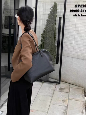 小众轻奢极简风 女土头层togo牛皮卧山包 保龄球单肩托特包