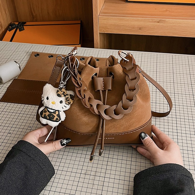 撞色复古水桶包diy手工编织包自制材料手缝单肩斜挎包送朋友礼物,箱包皮具/热销女包/男包,水桶包,淘宝优惠券,粉丝福利购,淘宝优惠卷