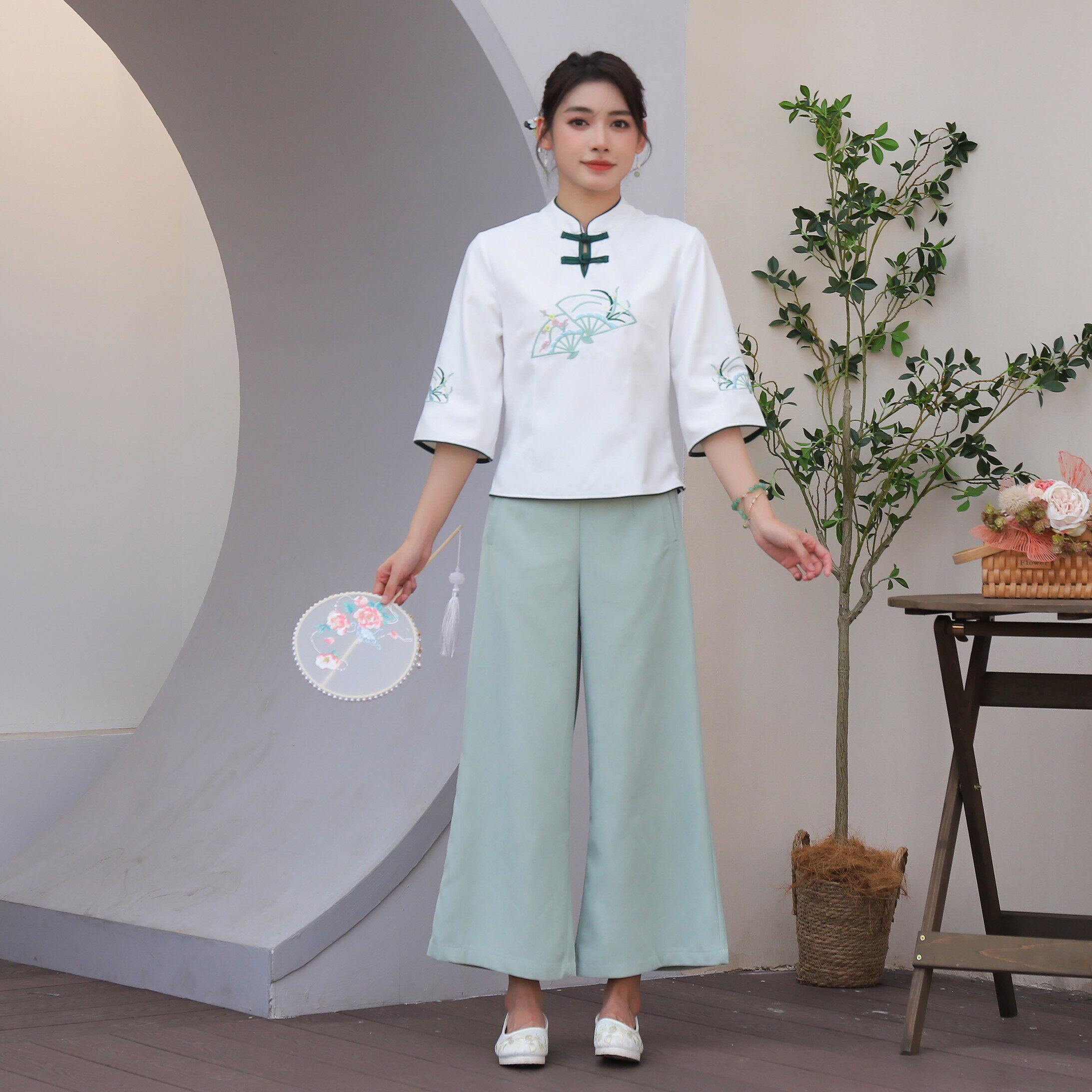 茶艺师工作服异步倾歌刺绣复古