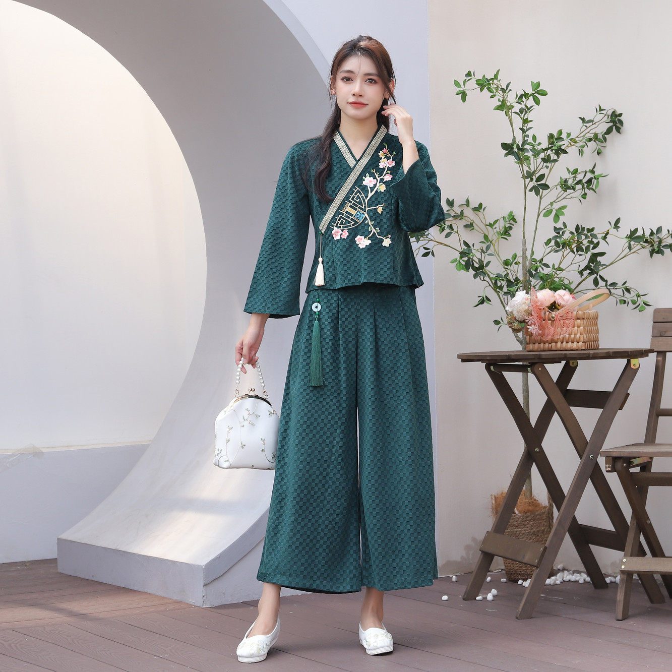 阔腿裤汉服异步倾歌汉服中国风图片