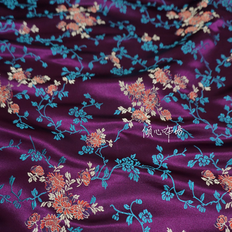 紫色织锦缎面料连枝花中式汉服