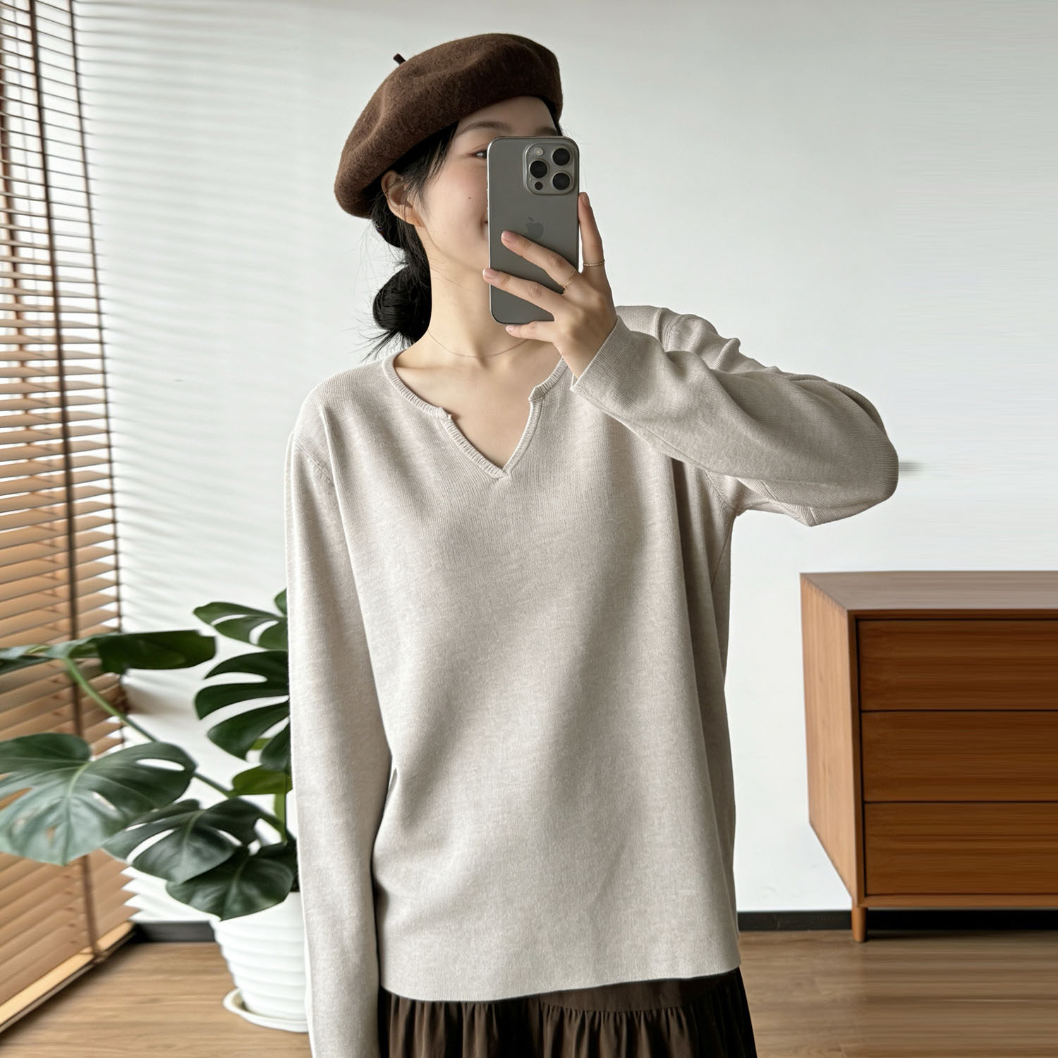 大码V领长袖毛衣内搭打底衫女装2026春装新款胖mm显瘦针织衫上衣