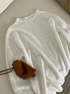2025秋装新款韩版休闲米白色钩花半高领羊毛蕾丝打底衫女内搭上衣