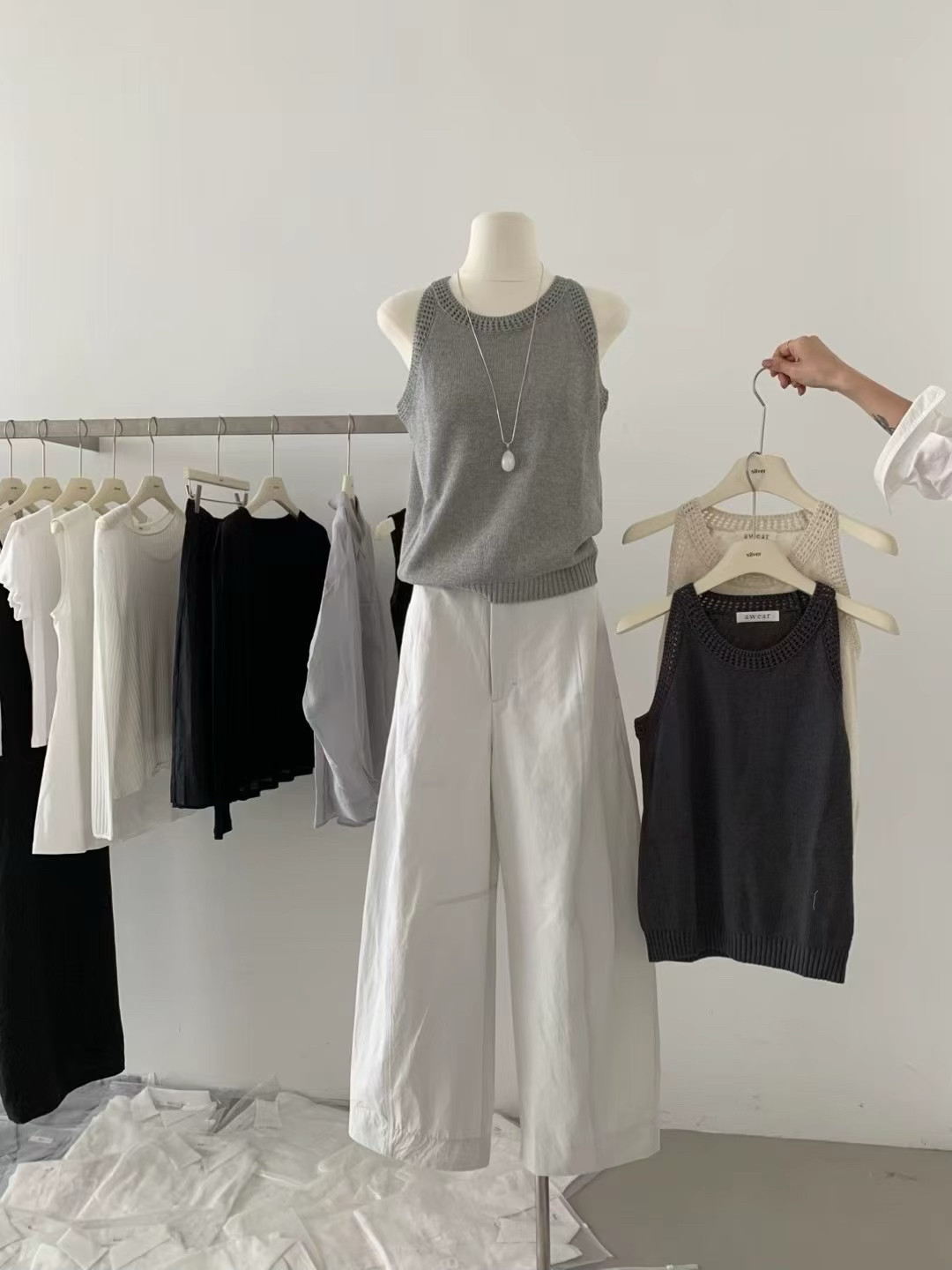 2025夏韩版sliver简约纯色灰杏色休闲小直筒裤女宽松百搭阔腿裤子